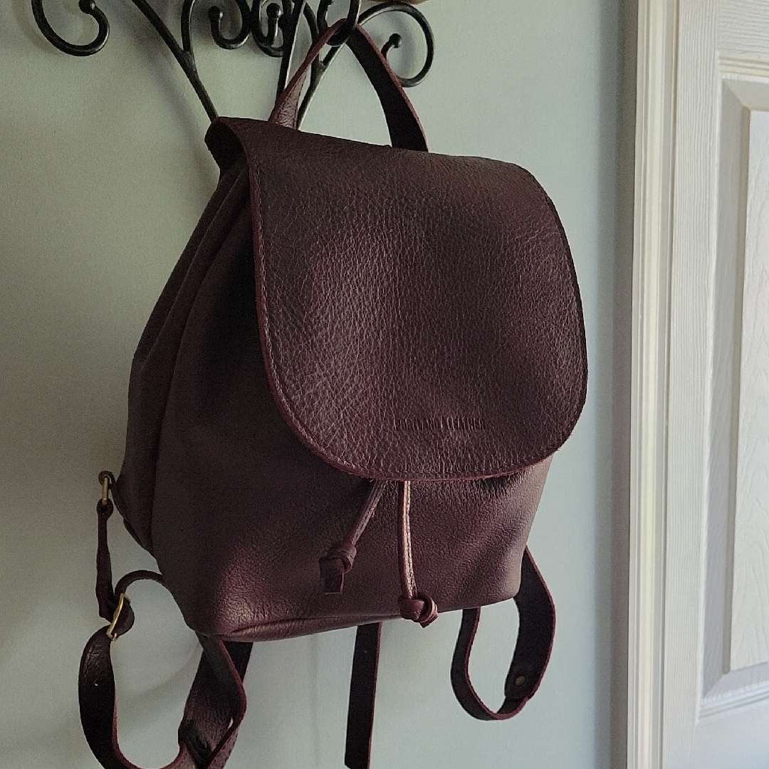 Portland Leather Bucket Bag Backpack